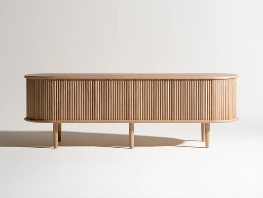 Owalna szafka RTV z ryflowanym frontem, jasny dąb, 180 × 45 × 55 cm